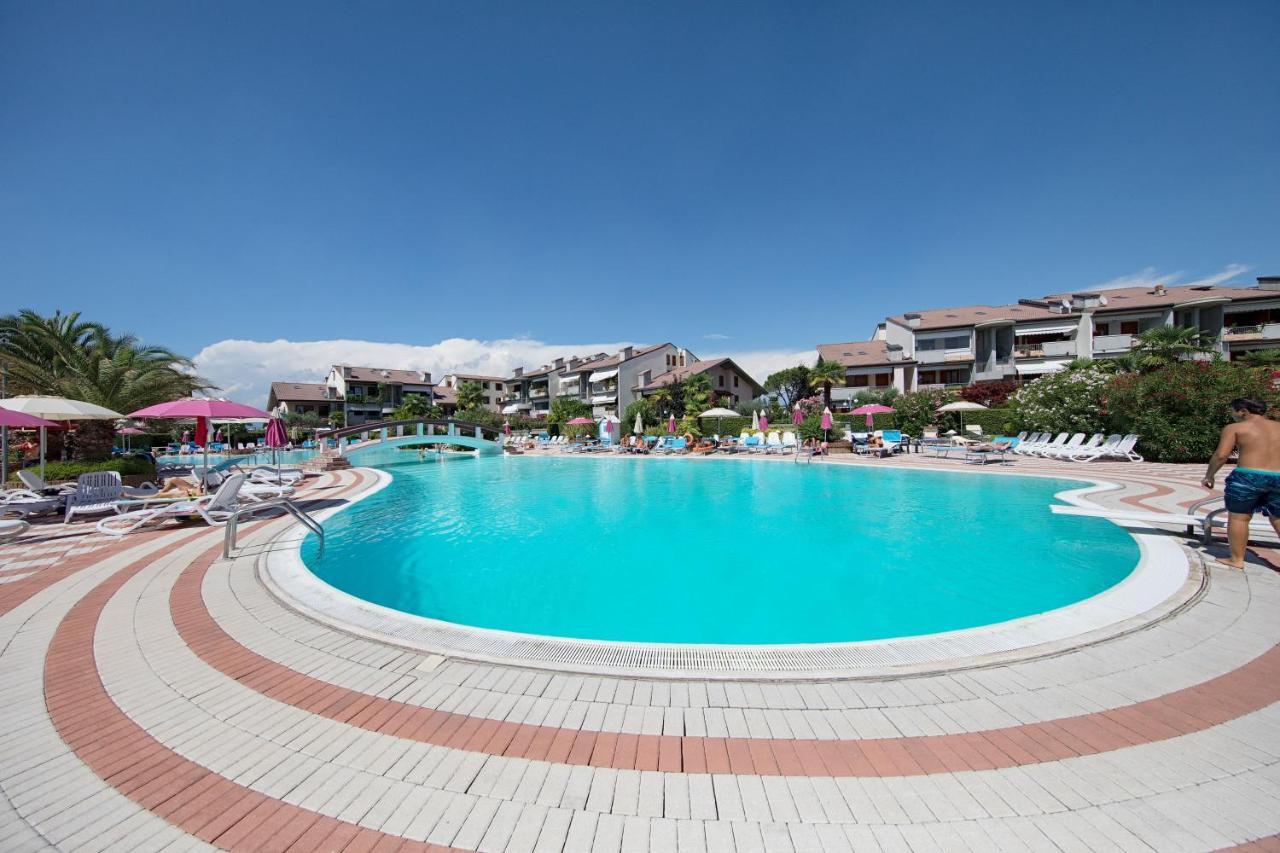 I Ciliegi 1-09 Con Piscina By Wonderful Italy Appartement Desenzano del Garda Buitenkant foto