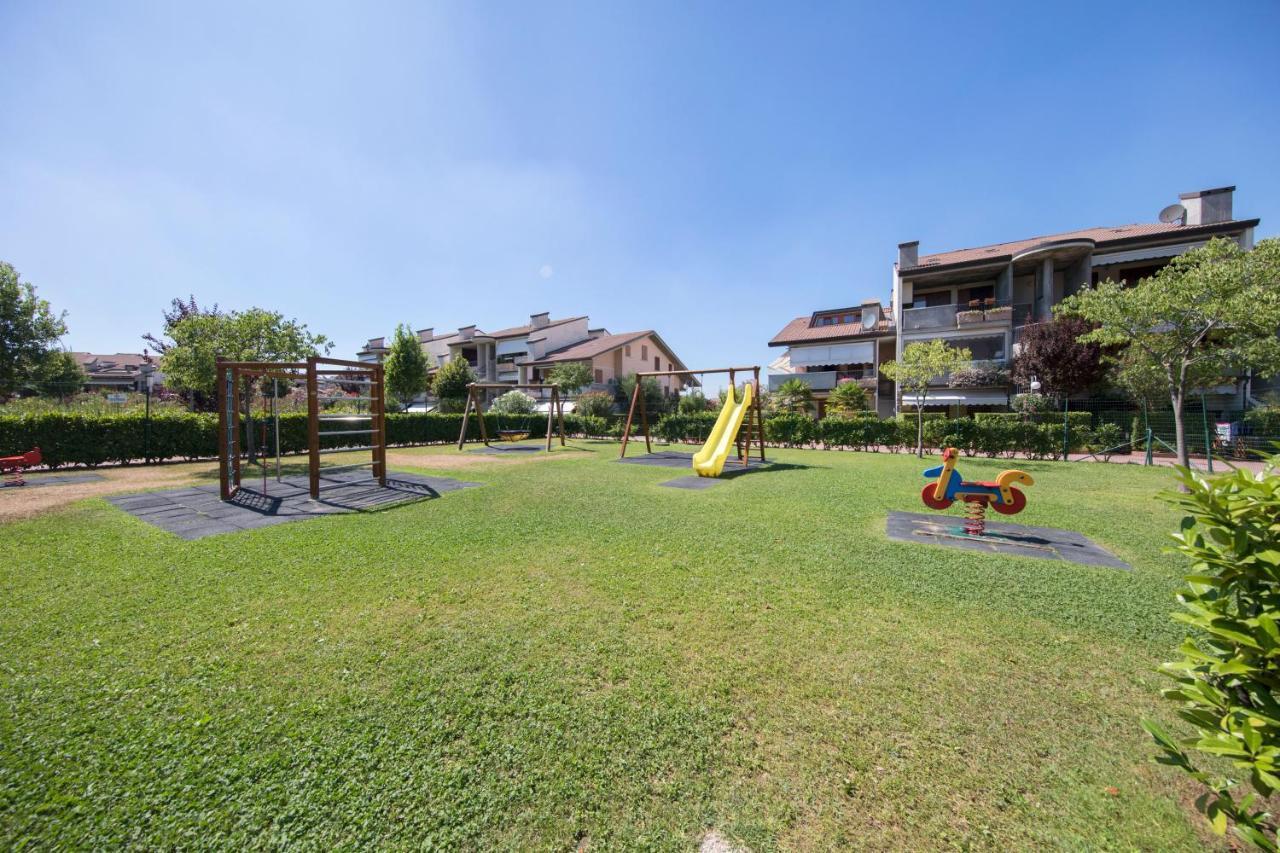 I Ciliegi 1-09 Con Piscina By Wonderful Italy Appartement Desenzano del Garda Buitenkant foto
